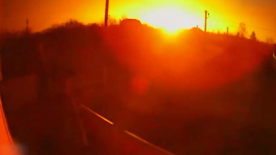 Сильный пожар разгорелся на нефтегазовом объекте под Харьковом ...